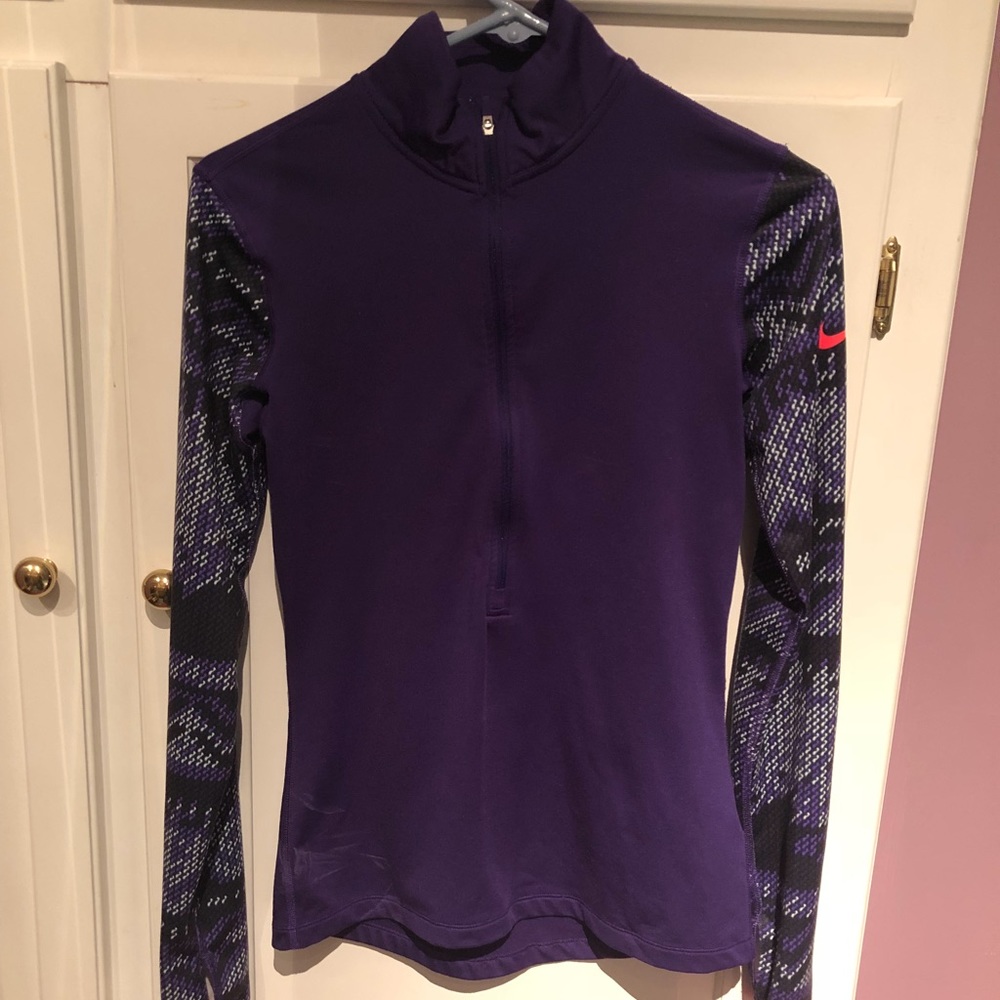 Women’s Nike quarter zip (dri-fit)